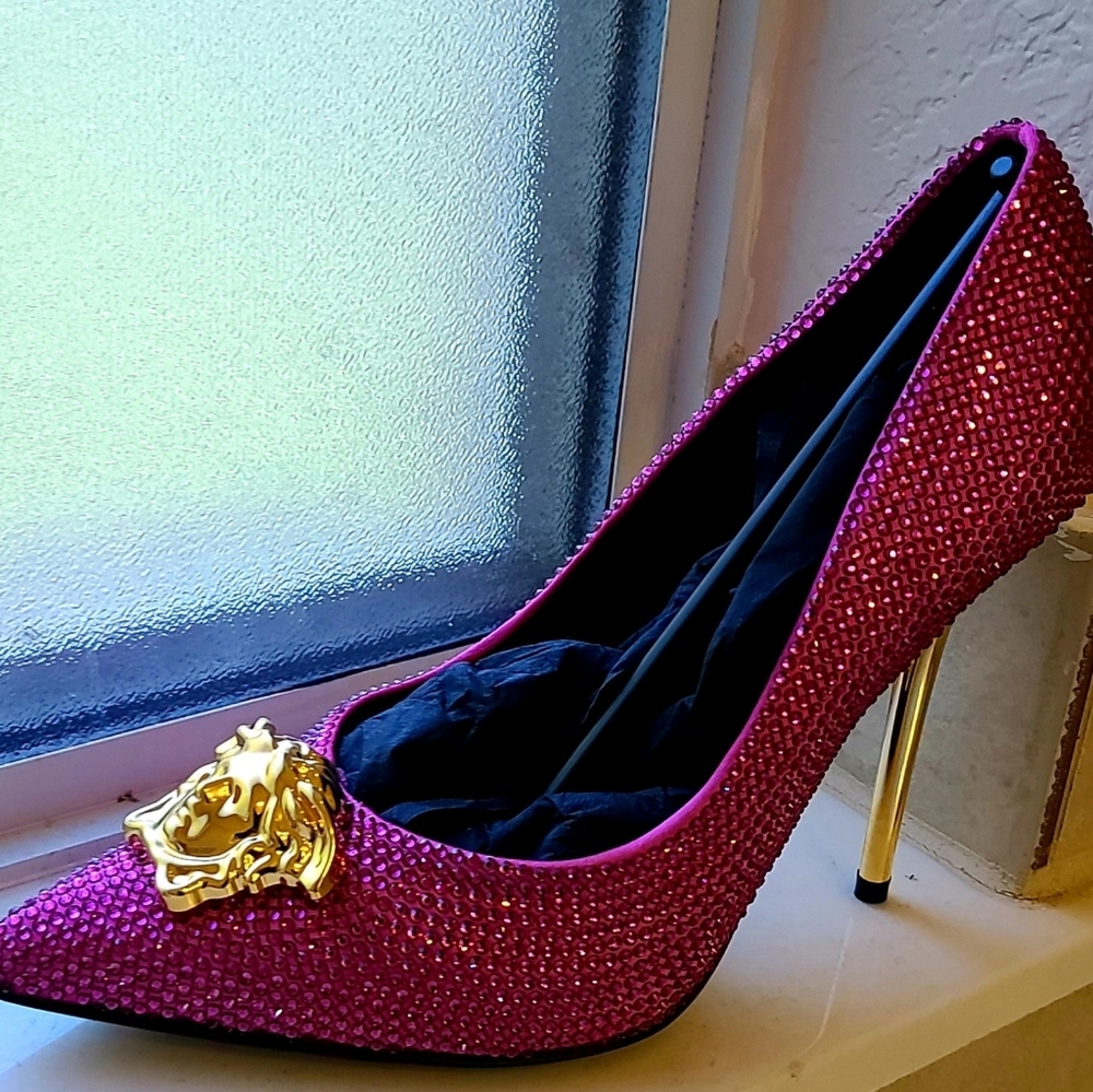Hot Pink Oro Caldo Versace Pumps
